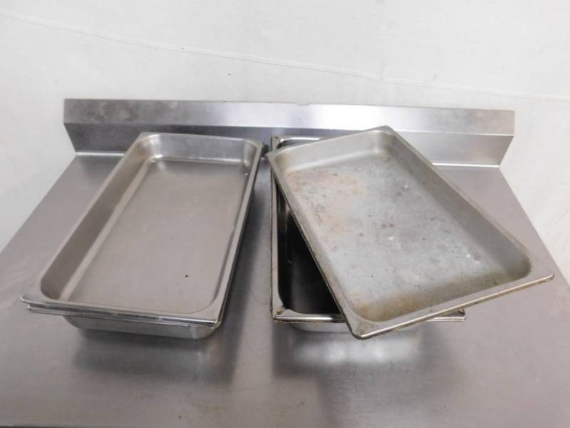 lot 1761 image: 2 Chafers without Lids