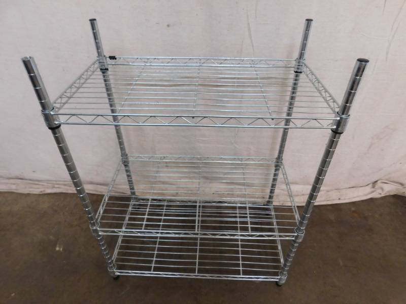 lot 33 image: 2 Foot Metro Shelf