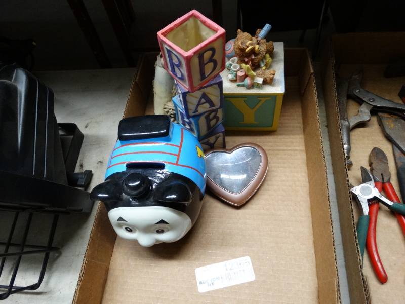 Baby Room Decor Thomas The Train Piggy Bank Wichita Auction Ict
