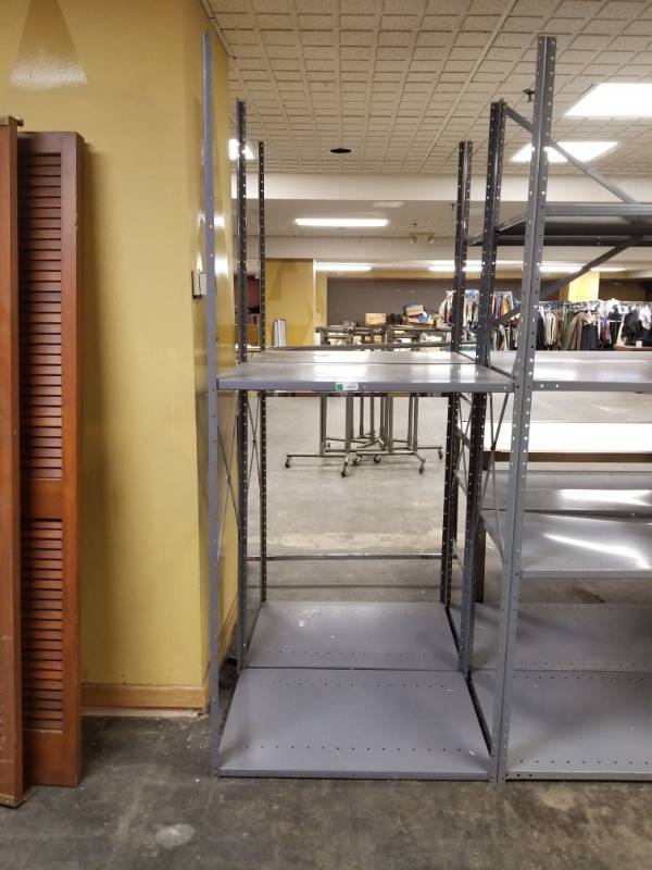 lot 1044 image: Metal Shelving Racks