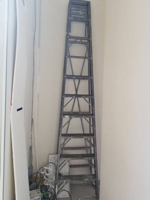 lot 2002 image: Sears Metal Ladder