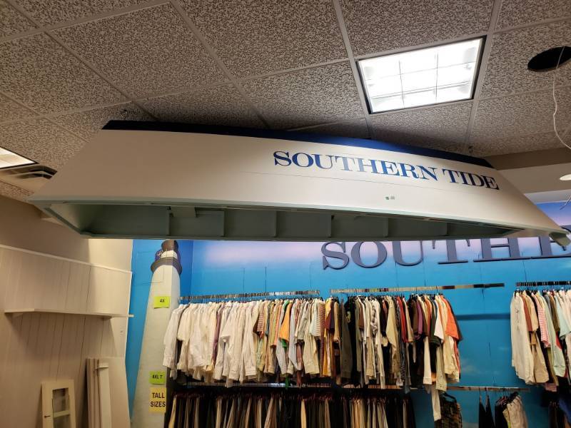 lot 2033 image: Southern Tide Decorative Boat.