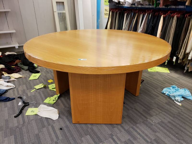 lot 2034 image: Wood Table