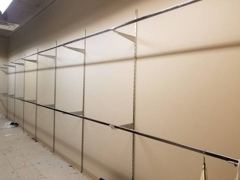 lot 3002 image: Hanging Wall Racks