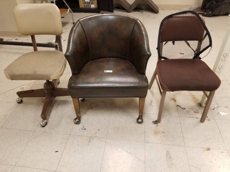 lot 3010 image: Antique Chairs