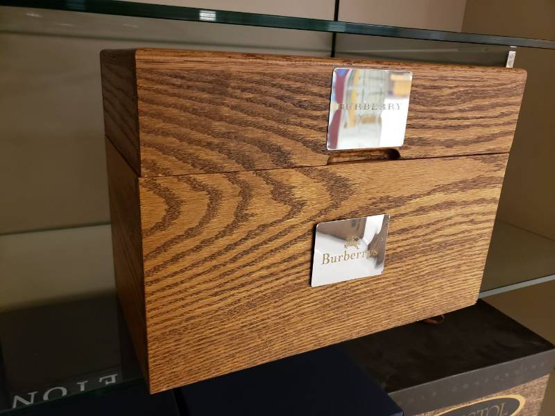 lot 3095 image: Burberry London wooden Box