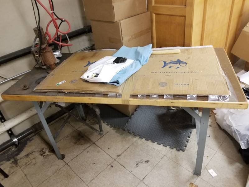 lot 3150 image: Antique Steam Table Gissel