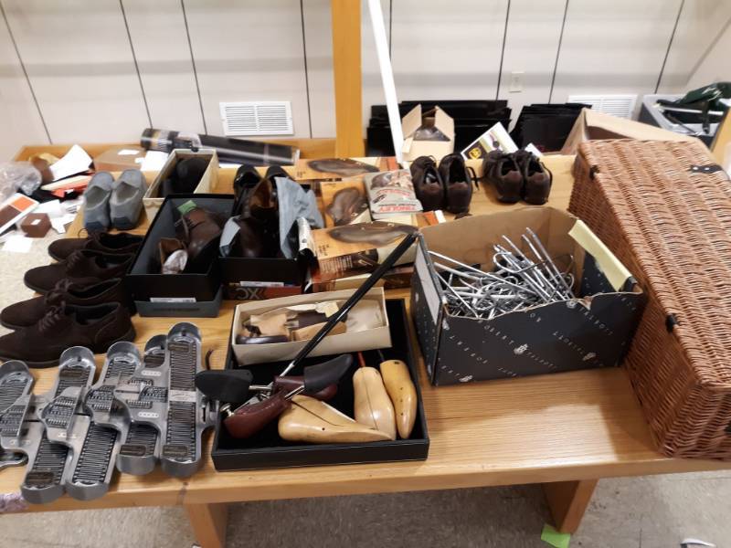lot 3184 image: Table of Mens Shoes, Shoe Sizers, and more