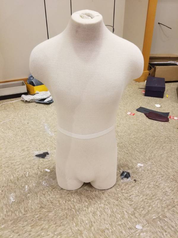 lot 3235 image: Full Body Mannequin