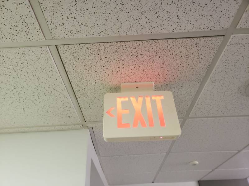 lot 4438 image: Exit sign