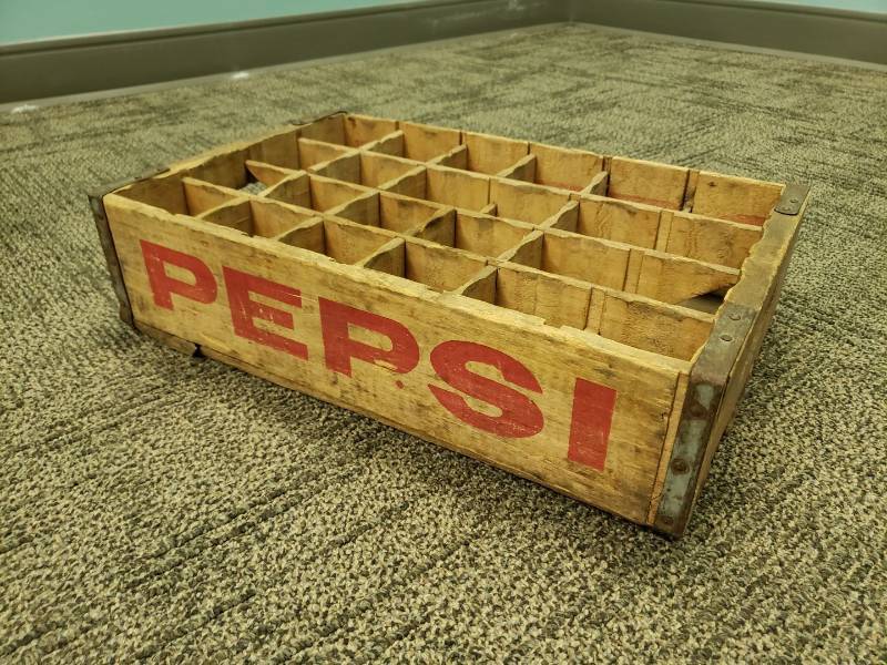 lot 4444 image: Old wooden Pepsi glass bottle crate