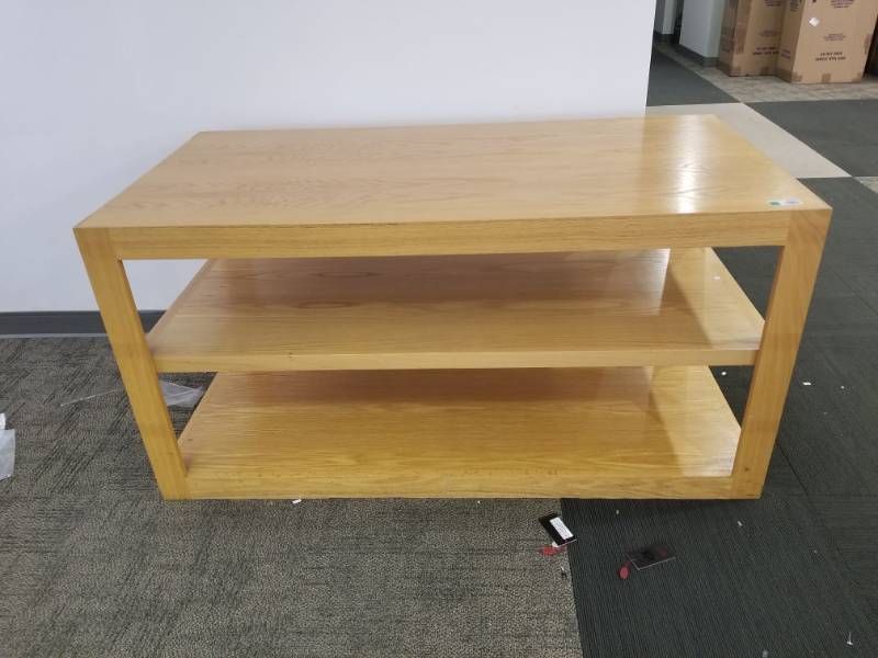 lot 4477 image: 3 Tier Wood Table
