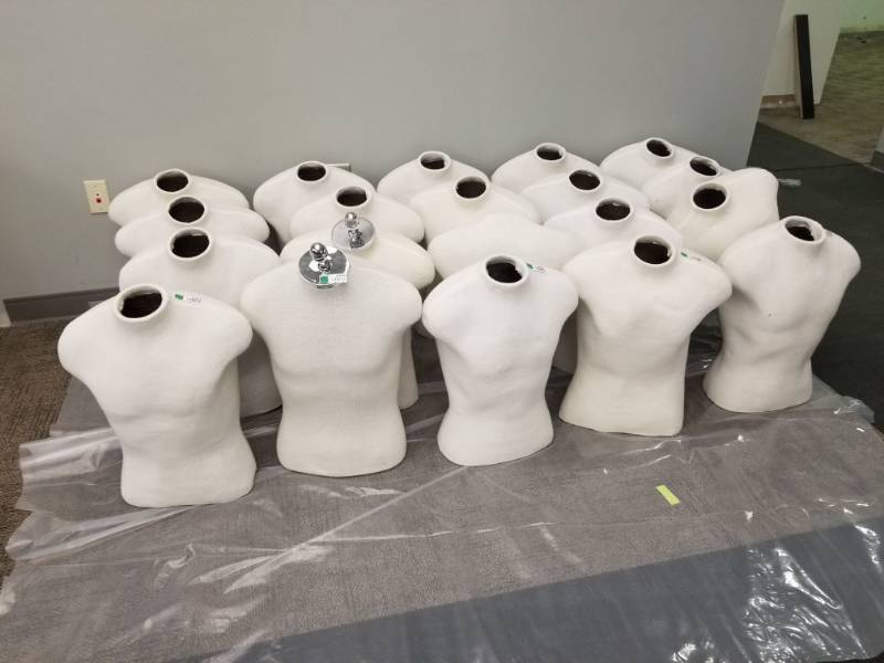 lot 4487 image: Lot of 4 Half Body Mannequin