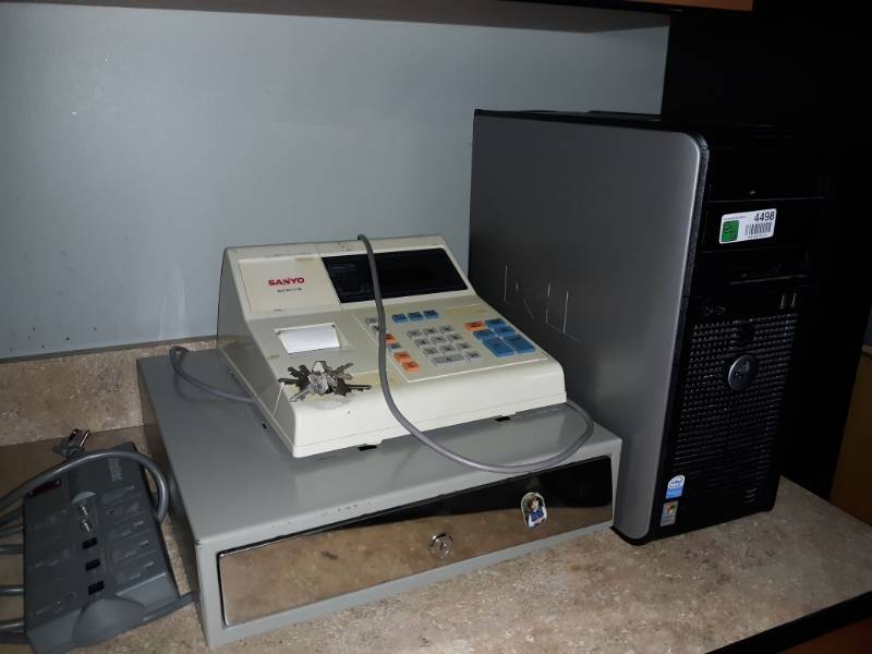 lot 4498 image: Dell Optiplex 745 Computer, Register and Drawer, Keurig Coffeemaker, Eureka Vacuum