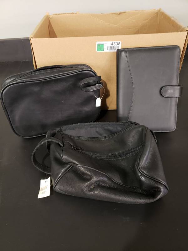 lot 4538 image: Leather Address book and Leather bags.