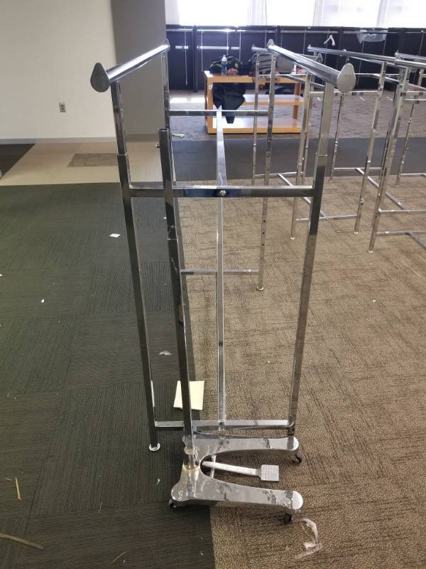 lot 4543 image: Clothes Racks