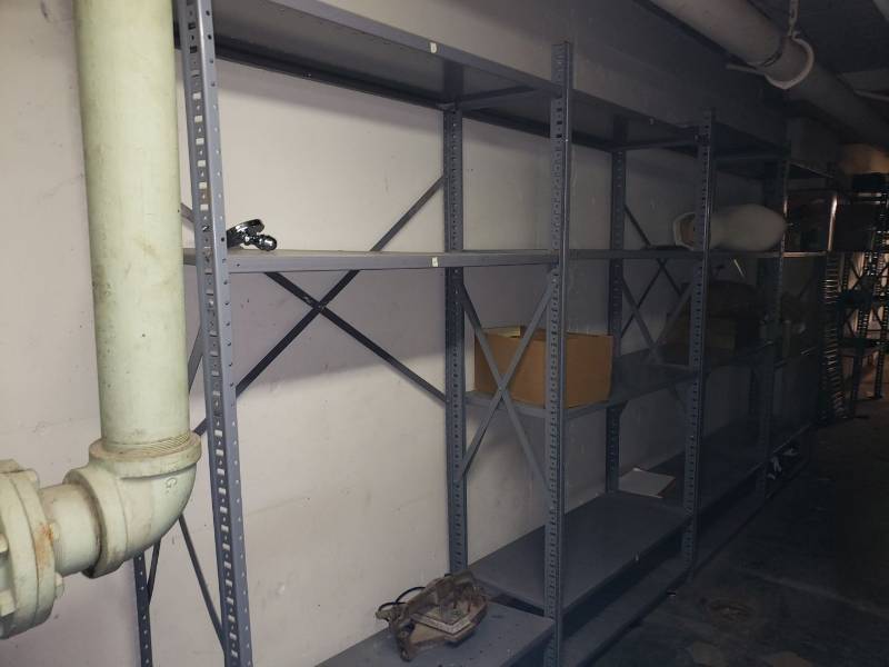 lot 9009 image: Lot of 4 metal shelves with contents