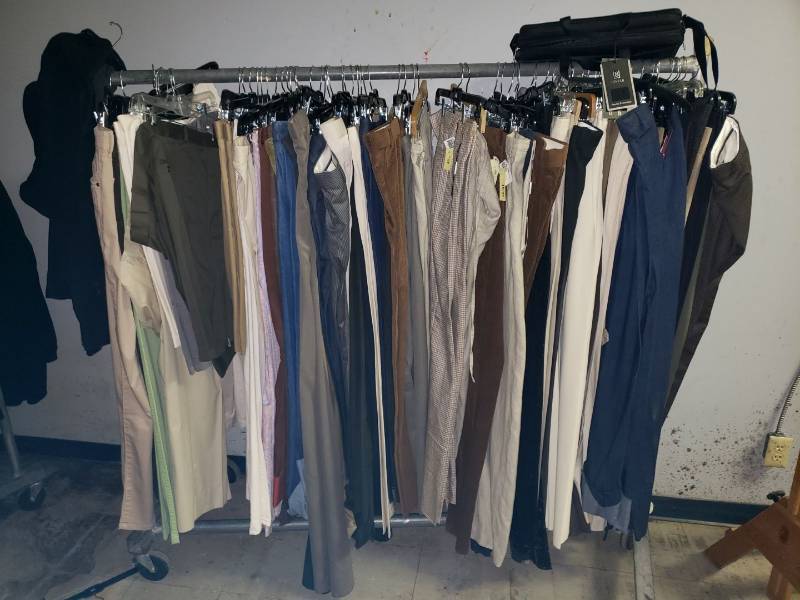 lot 9023 image: Rack of clothes