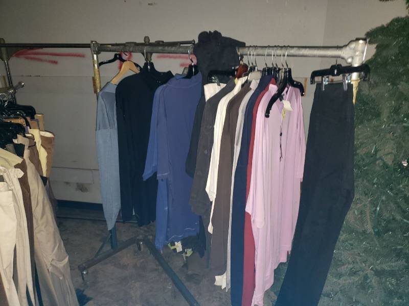 lot 9027 image: Rack of clothes