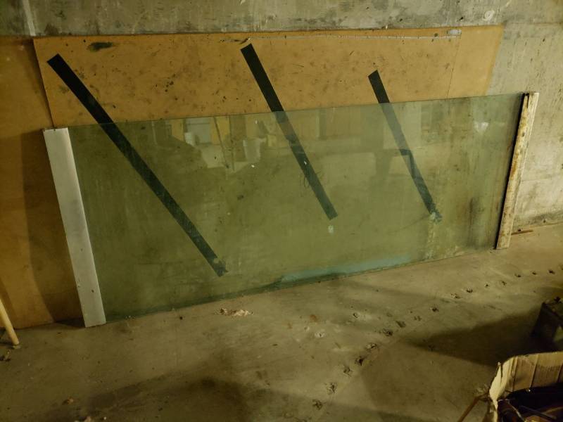 lot 9035 image: Lot of 5 heavy glass doors