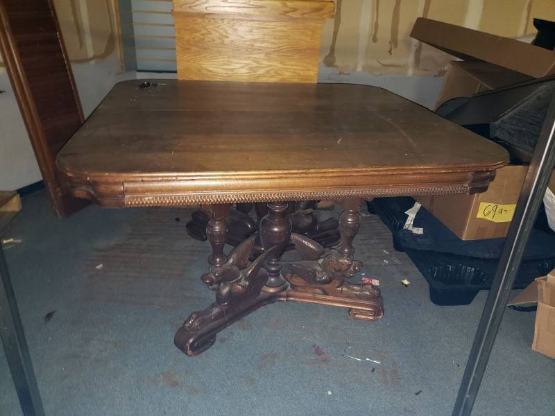 lot 9072 image: Dining or Display table with winged lion feet