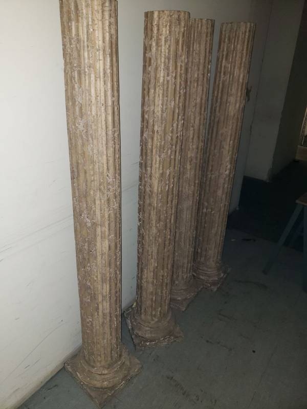 lot 9093 image: Lot (6) pillars