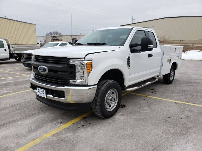 lot 4 image: 2017 F-250 XL Super Duty Service Truck With Reading Tool Bed&nbsp&nbsp&nbsp&nbsp