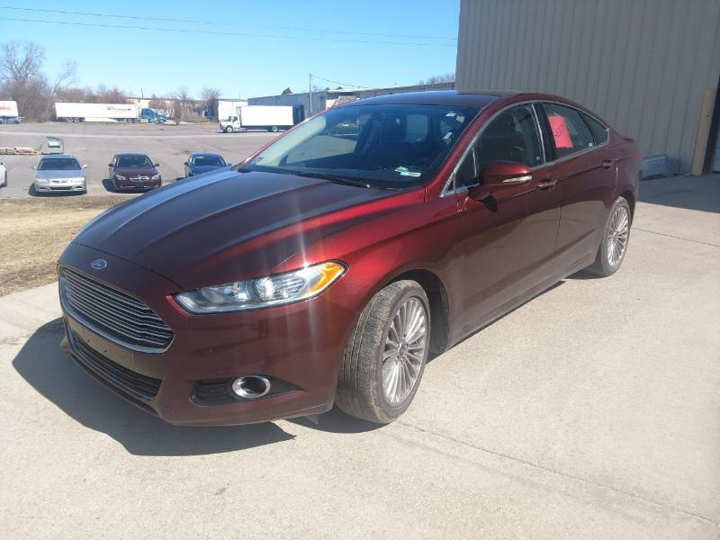 lot 13 image: 2015 Ford Fusion Titanium Sedan