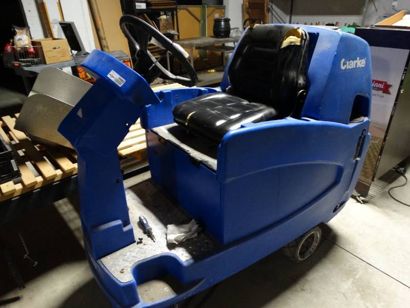 lot 8982 image: Clarke Boost ride on  floor cleaner machine w GOOD batteries- onboard charger