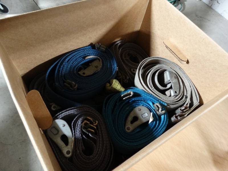 lot 20387 image: Lot of 10 box truck style straps