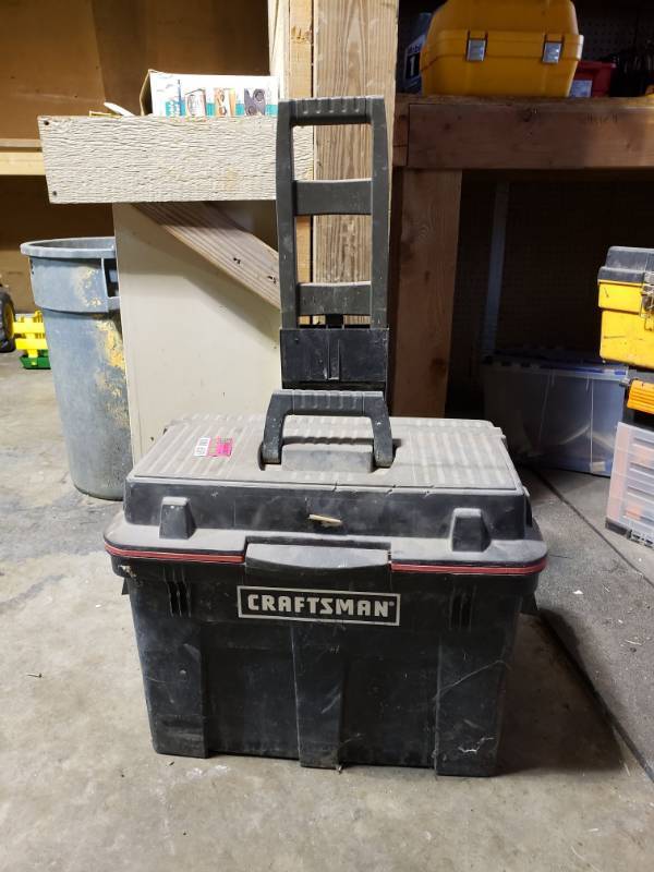lot 6509 image: Craftsman Tool Box