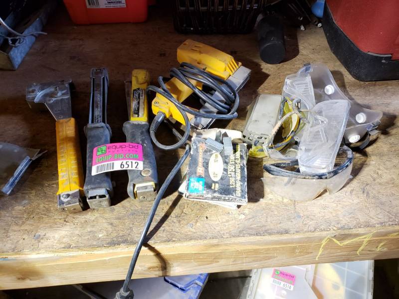 lot 6512 image: Arrow Staplers and safety Glasses