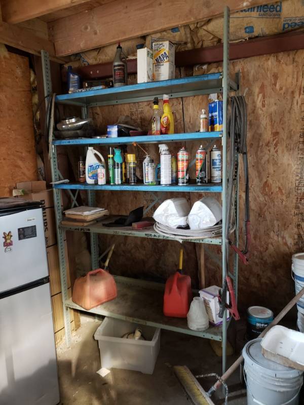 lot 6525 image: 5 Tier Rack with Various Items