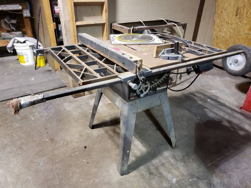 lot 6526 image: Craftsman Contractor 3HP Belt Drive Saw with Saw blades