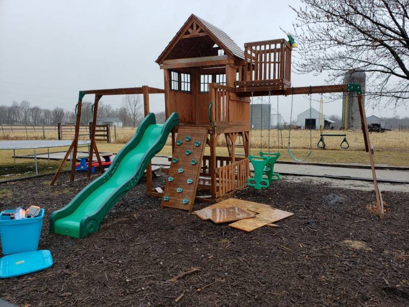 lot 6548 image: Kids Large Outdoor Playhouse