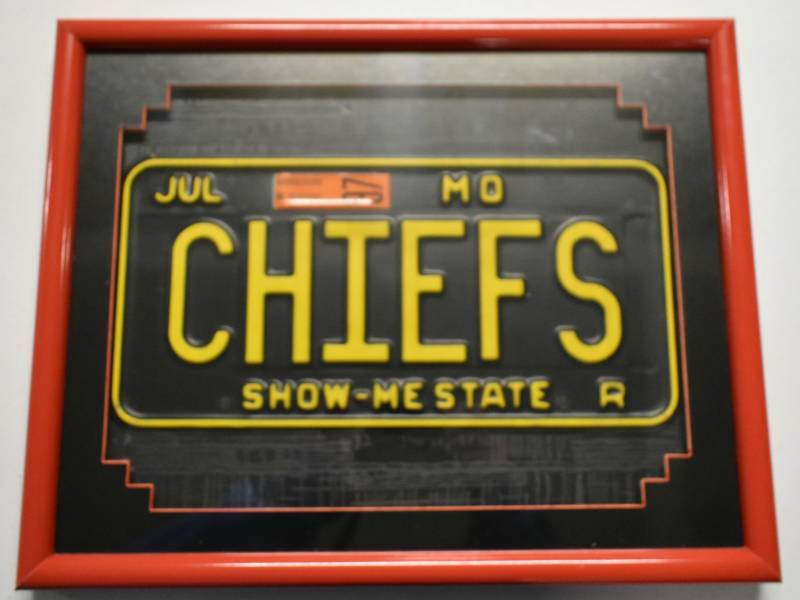 lot 1061 image: Framed Original 1997 State of Missouri Car Vanity License Plate CHIEFS Show-Me State