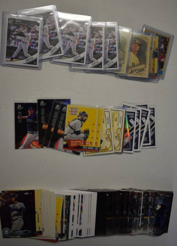 lot 1108 image: Large Lot of Current & Past Stars of Seattle Mariners including Rookies, Prospects, Inserts, Star Cards Mostly from 2017-2018 - Ken Griffey