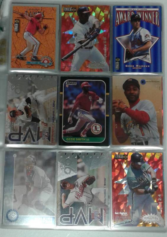 lot 1182 image: Huge Collection of Pages of Baseball Cards Including 90s Inserts Hall of Famers 1995 Pinnacle Museum Collection - Lots of Pictures