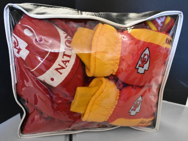 lot 1079 image: Vintage Set of Kansas City Chiefs Gloves & Blanket - Still In Package