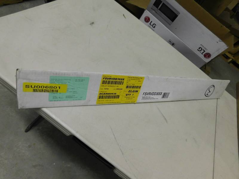 lot 4325 image: Viking Fsvrvdd36ss Cooking Accessories 36  Trim Kit Other