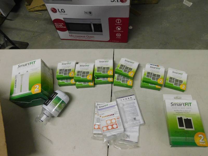 lot 4340 image: Large Lot of Misc Air And Water Filters