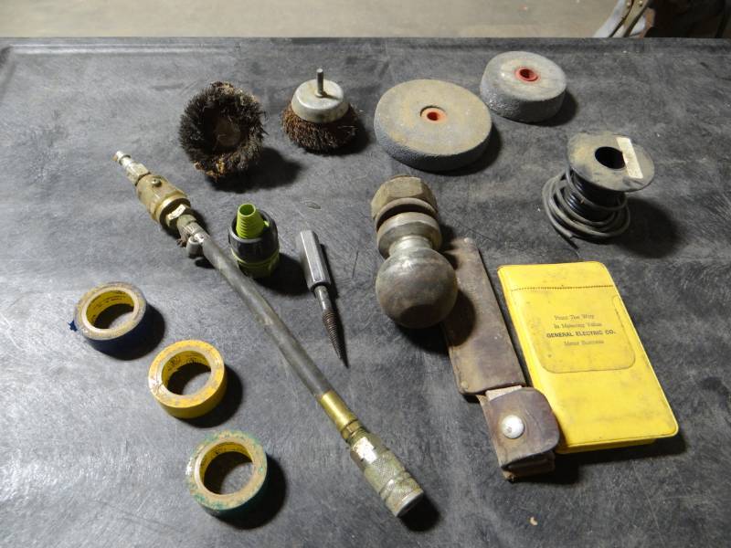 lot 5635 image: Wire wheels, grinding wheels, wire, 2 & 516 ball old timer.