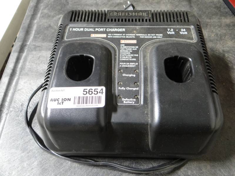 lot 5654 image: Craftsman 1 hour dual port charger.