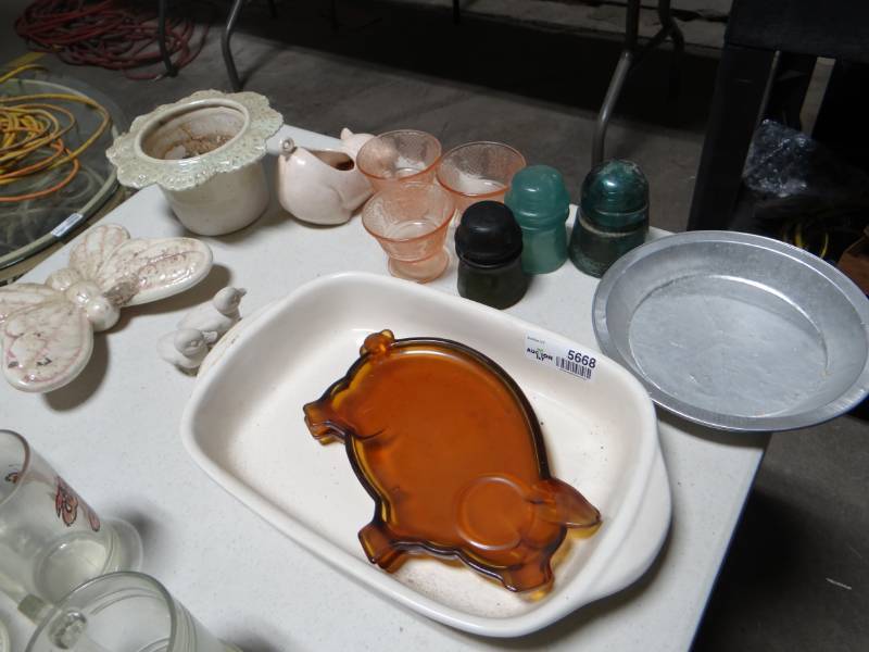 lot 5668 image: Lot of decor