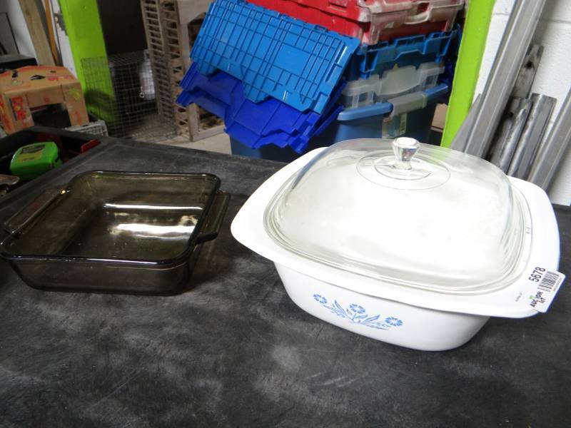lot 5678 image: Dutch oven corning ware and baking dish