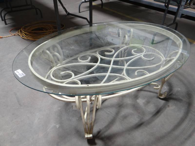 lot 5689 image: Metal frame coffee table wglass top.