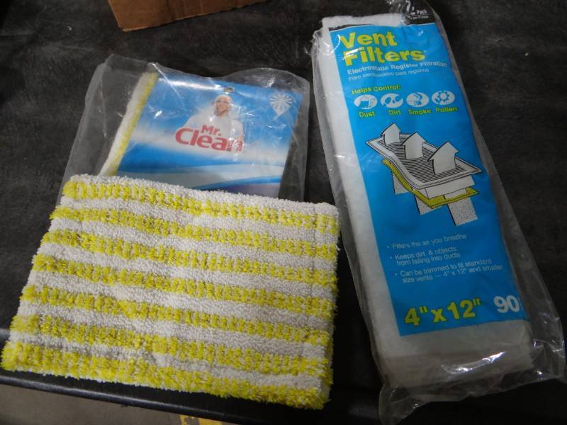lot 5692 image: Mr.clean wet dry mop refills, & vent filters.