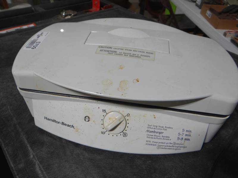 lot 5709 image: Hamilton beach electrical grill.