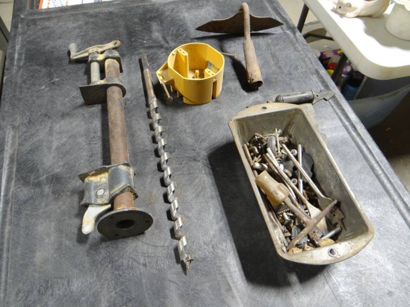 lot 5741 image: Clamp, hardware & fasteners.