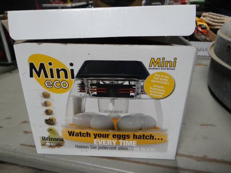 lot 5758 image: Brinsea mini eco incubater.